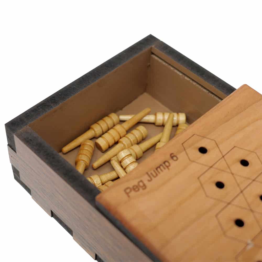 Peg Jump 6