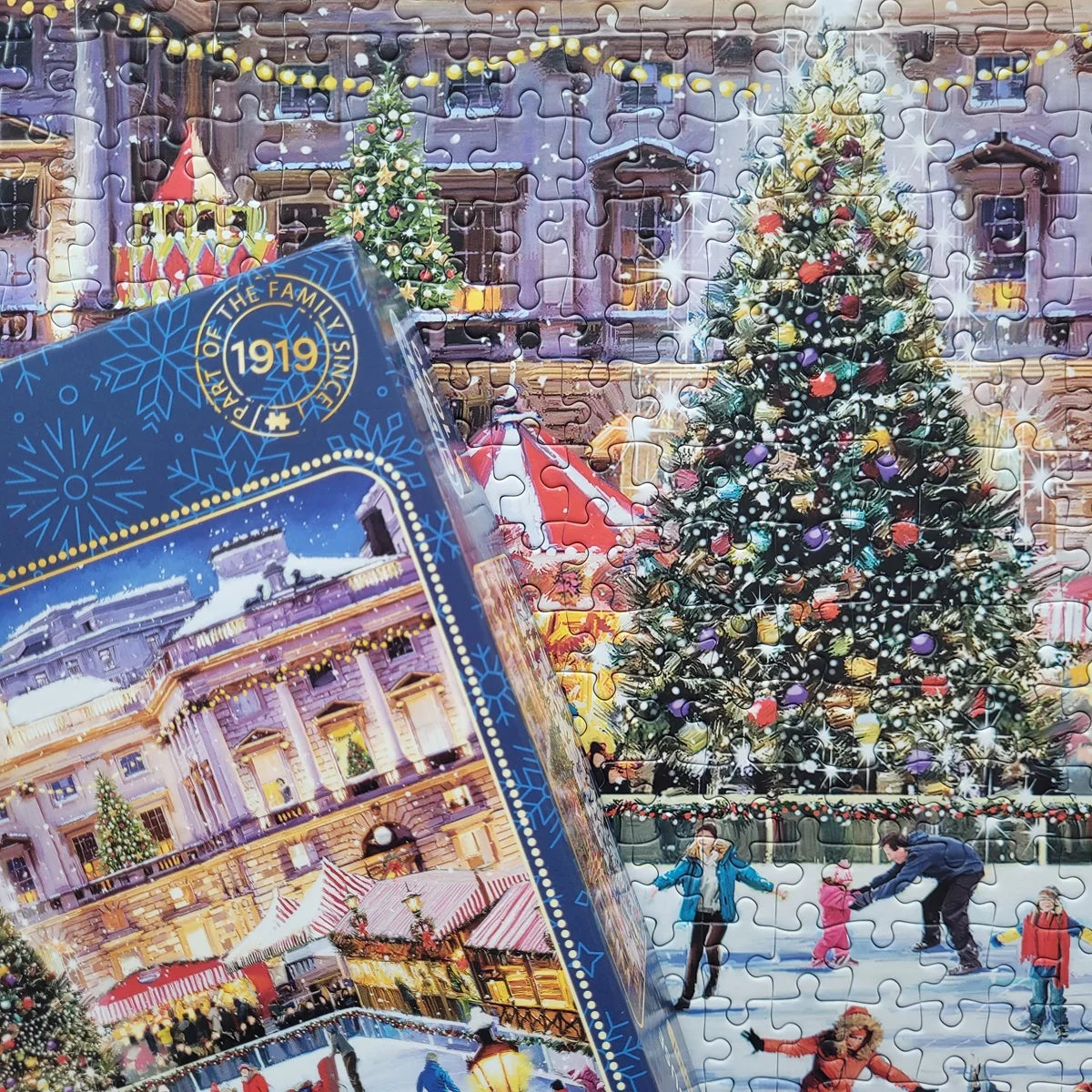 Skating At Somerset House Jigsaw - 1000 Pieces
