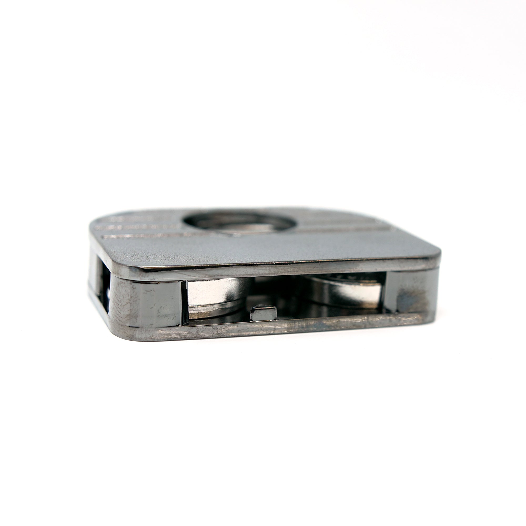 Hanayama Cast Wallet Puzzle