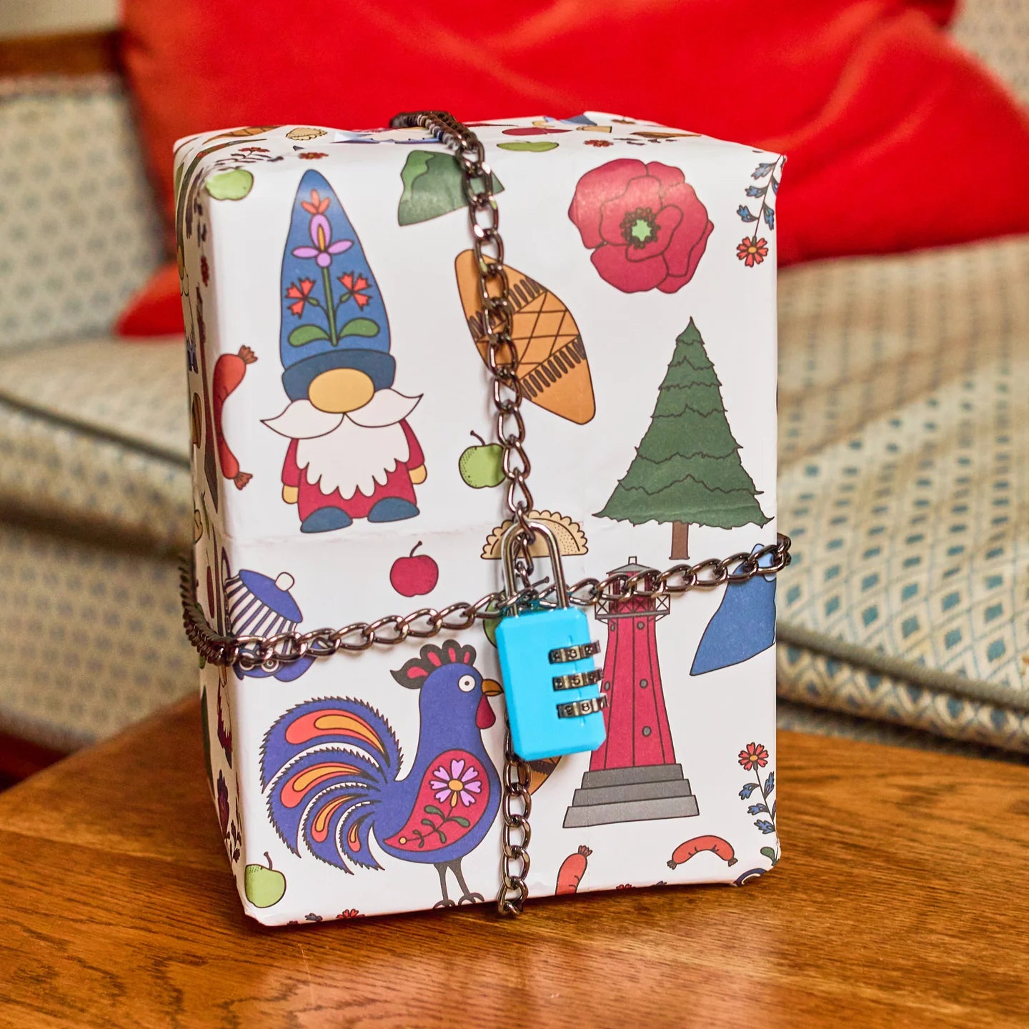 Padlock'd Poland - Puzzle Gift Wrap