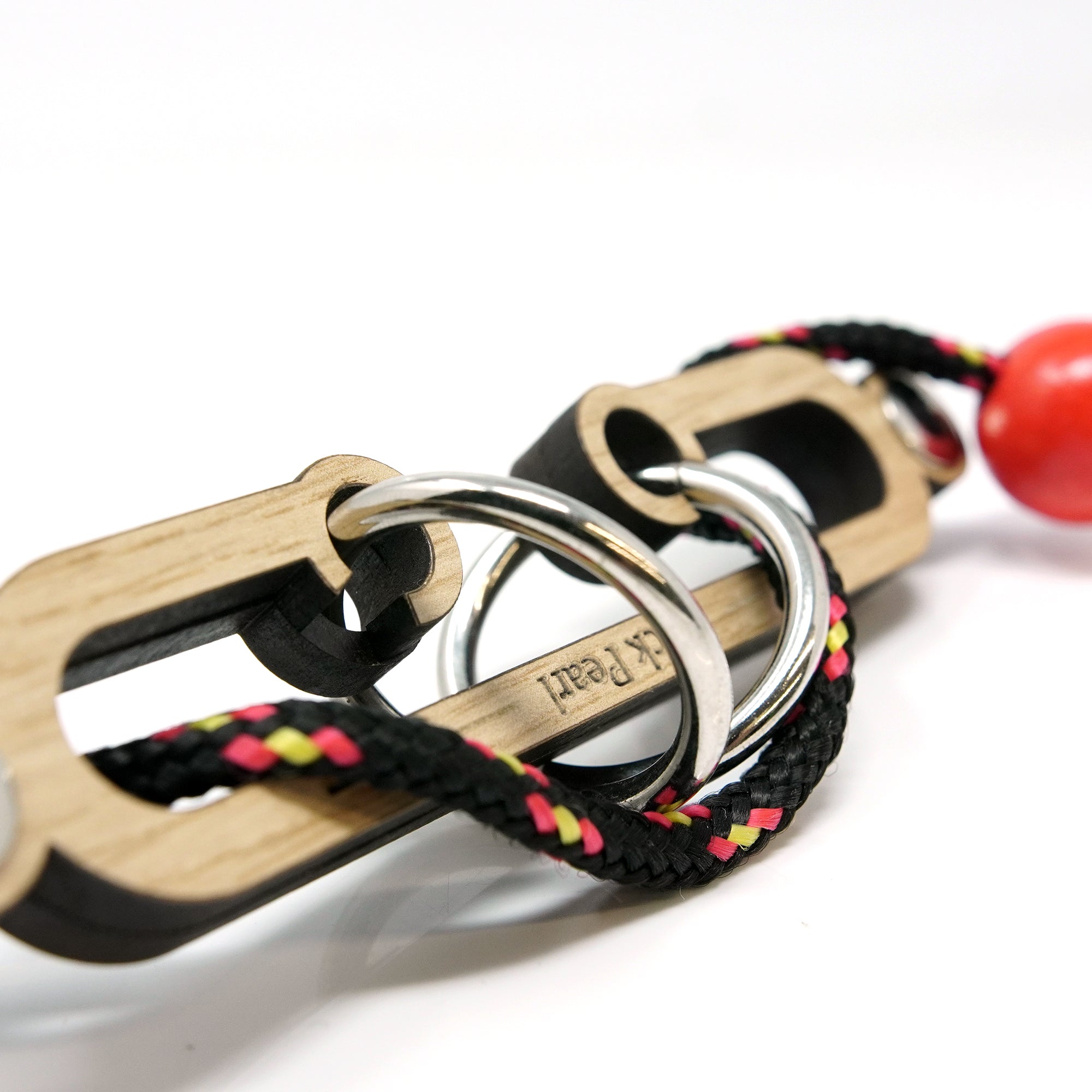 Black Pearl String Puzzle