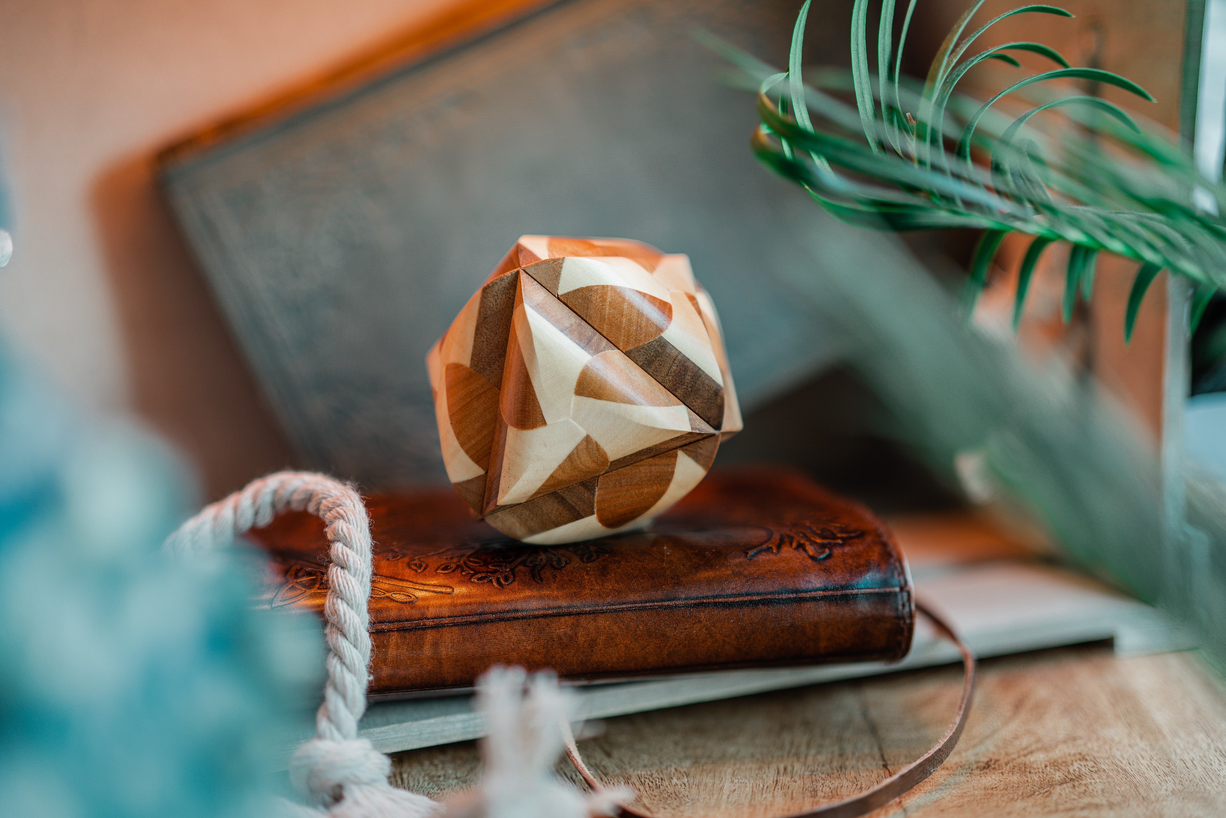 Vinco Puzzles | Beautiful Handmade Wooden Puzzles For Adults