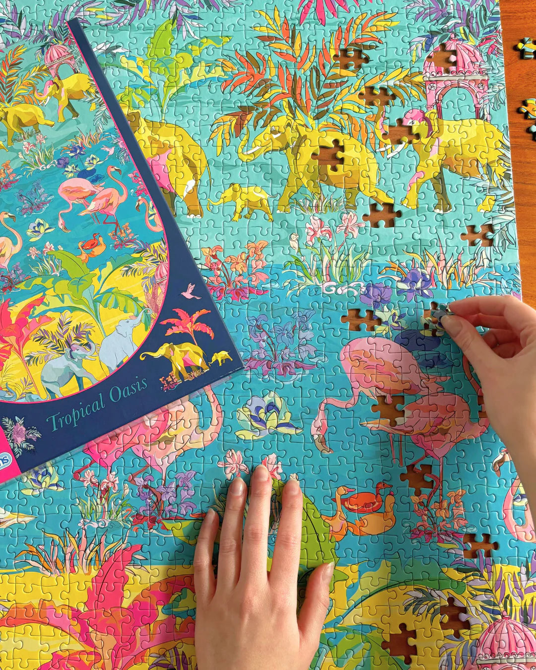 Tropical Oasis Jigsaw - 1000 Pieces